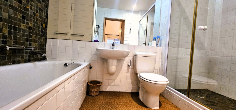 3 Bedroom Property for Sale in Middedorp Western Cape